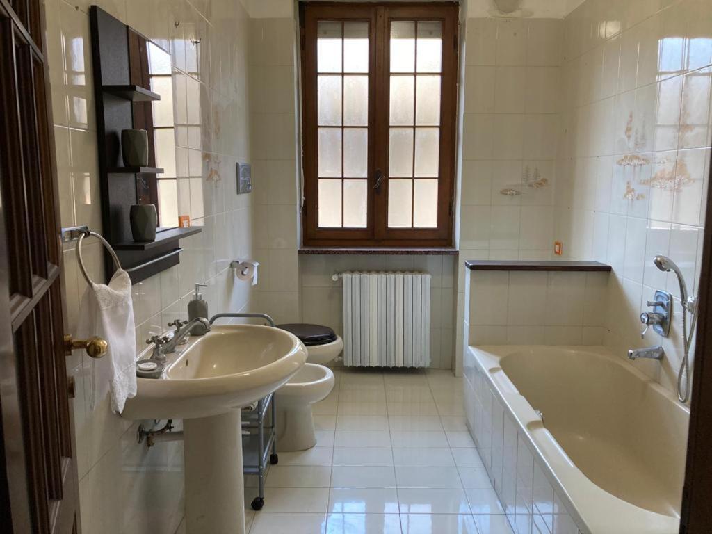 Castagnole delle Lanze Villa Fernando المظهر الخارجي الصورة